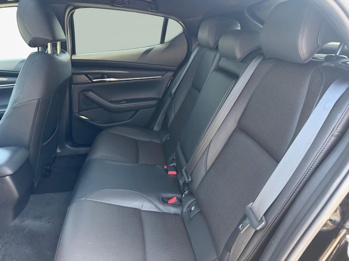Fahrzeugbild MAZDA 3