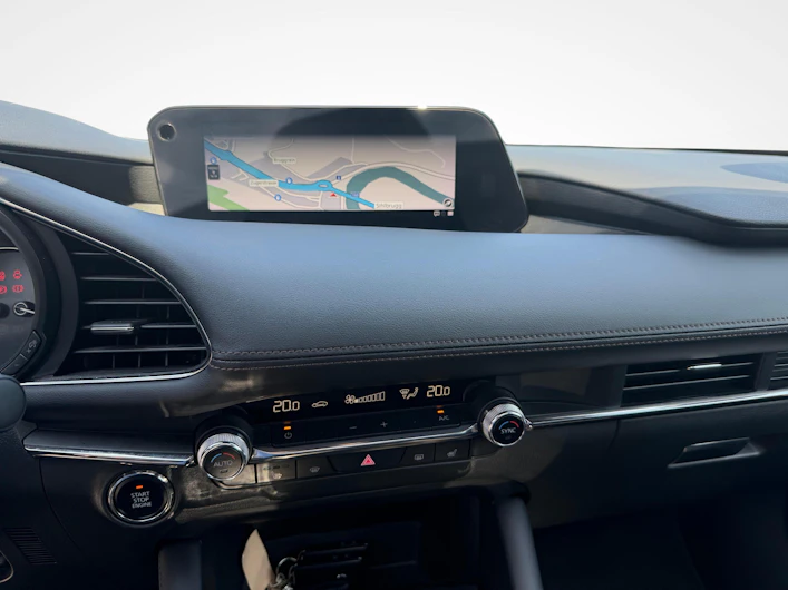 Fahrzeugbild MAZDA 3
