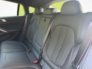 https://vehicle.imgix.net/4289369/203bb6d2-008e-4d16-951b-c6a32e332a07.jpg