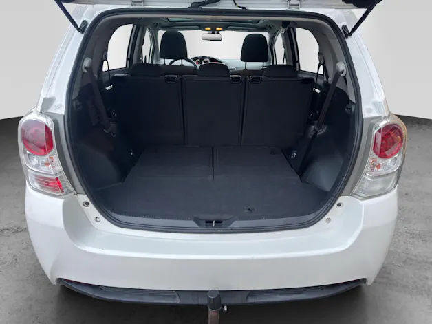 Toyota Verso 1.6 VVT-i Terra 7P