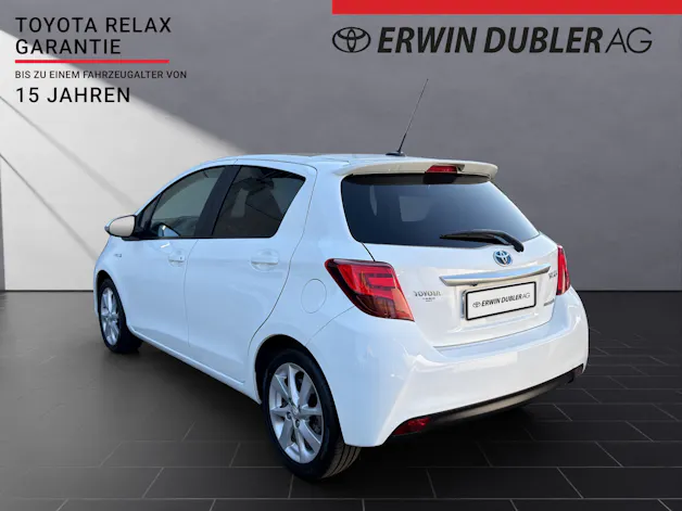 Toyota Yaris 1.5 VVT-i HSD Sol Premium