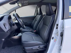 Toyota Yaris 1.5 VVT-i HSD Sol Premium