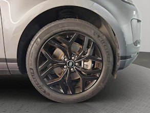 https://vehicle.imgix.net/4289416/89818ab8-1ce4-45b9-8f99-9f5f0eec1cbc.jpg