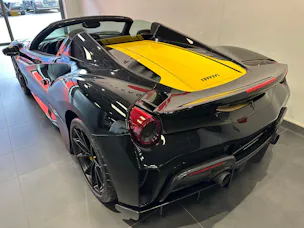 Ferrari 488 Pista Spider 3.9 V8