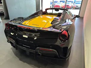 Ferrari 488 Pista Spider 3.9 V8