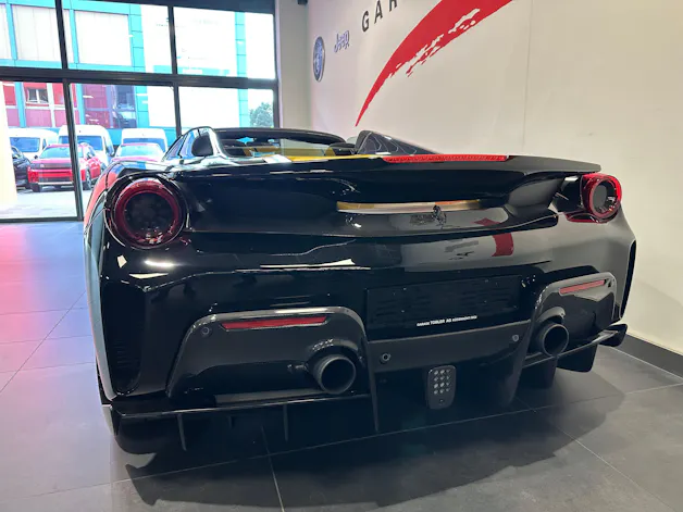 Ferrari 488 Pista Spider 3.9 V8