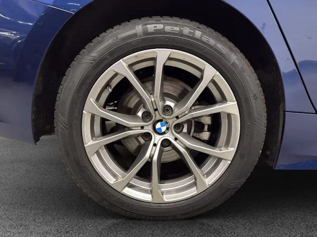 BMW 320d xDrive Touring Sport