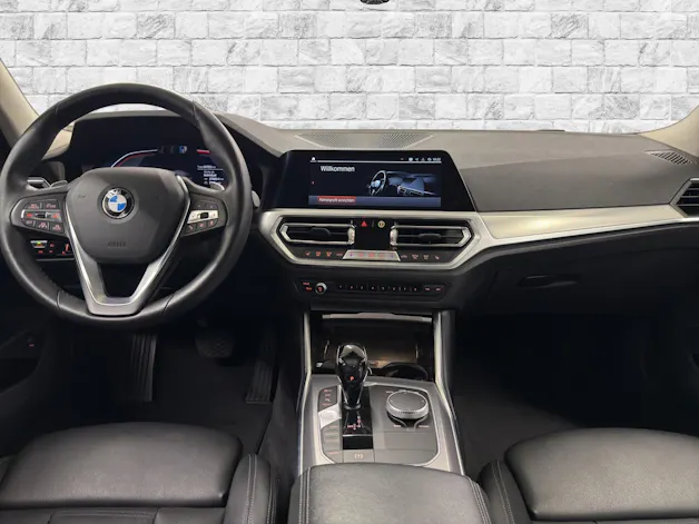 BMW 320d xDrive Touring Sport
