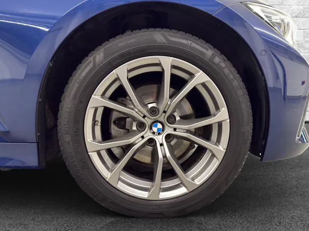 BMW 320d xDrive Touring Sport