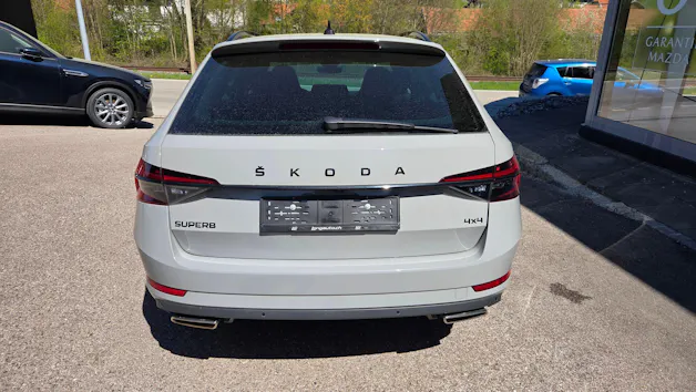 Škoda Superb Combi 2.0 TSI SportLine 4x4 DSG