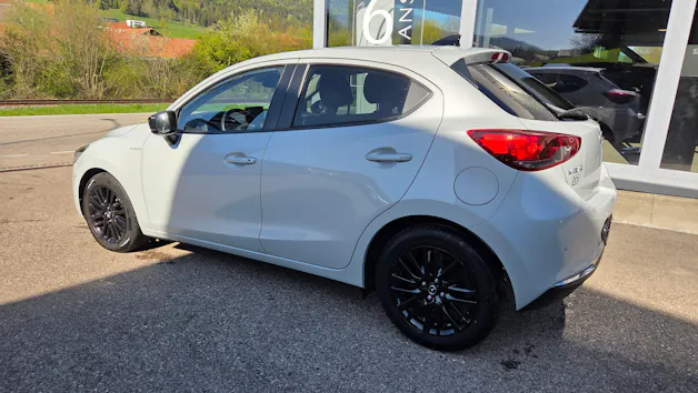 Mazda 2 SKYACTIV-G 90 Homura Automat