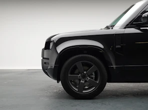 immagine del veicolo LAND ROVER Defender 90 3.0 D I6 250 X-Dynamic SE