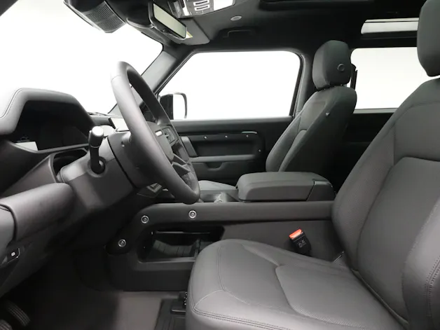 Land Rover Defender 90 3.0 D I6 250 X-Dynamic SE