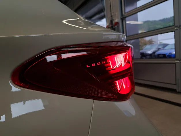 Cupra Leon 2.0 TSI 300 VZ DSG