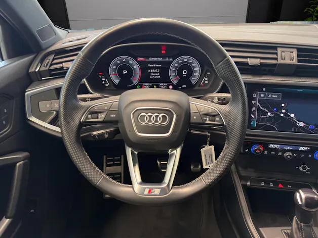 Audi Q3 40 TFSI S line quattro