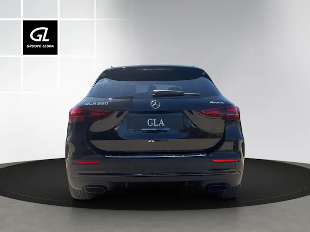 Mercedes-Benz GLA 220 4Matic 8G-DCT
