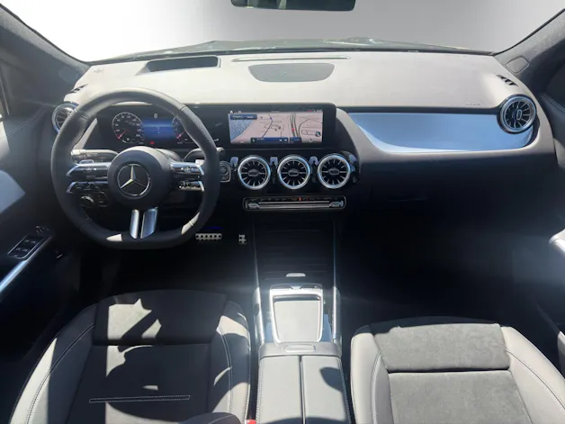 Mercedes-Benz GLA 220 4Matic 8G-DCT