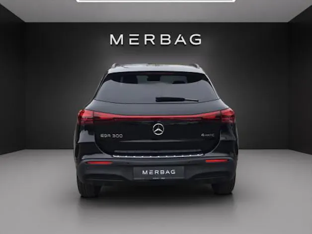 Mercedes-Benz EQA 300 4M Swiss Star