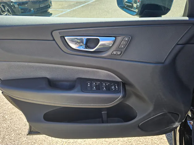 Volvo XC60 2.0 B4 MH R-Design AWD