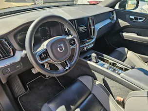 Volvo XC60 2.0 B4 MH R-Design AWD