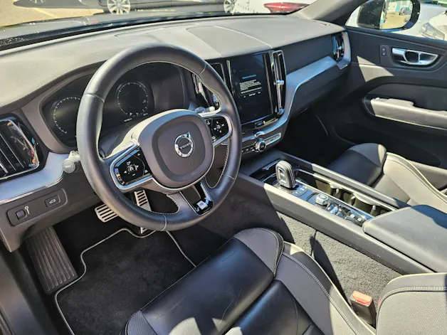 Volvo XC60 2.0 B4 MH R-Design AWD