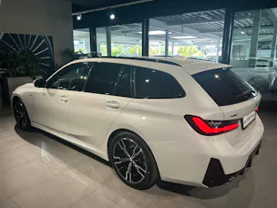 BMW 320d xDrive 48V Touring Steptronic M Sport