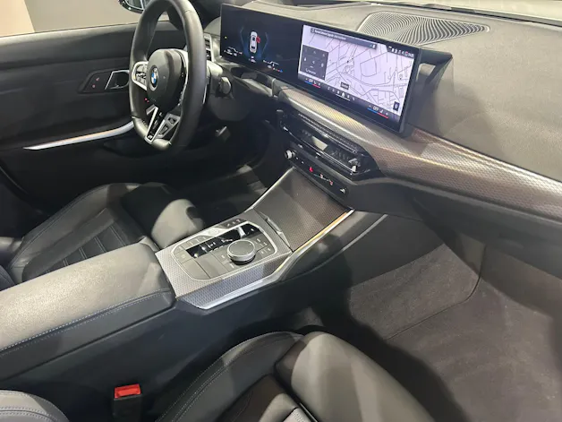 BMW 320d xDrive 48V Touring Steptronic M Sport
