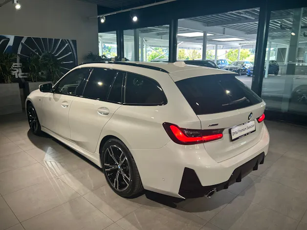 BMW 320d xDrive 48V Touring Steptronic M Sport