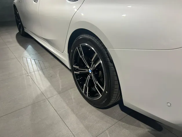 BMW 320d xDrive 48V Touring Steptronic M Sport