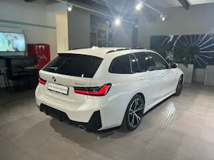 BMW 320d xDrive 48V Touring Steptronic M Sport