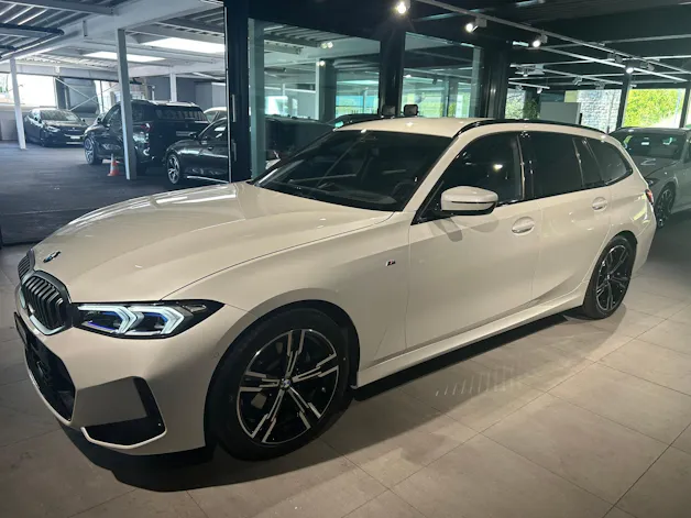 BMW 320d xDrive 48V Touring Steptronic M Sport