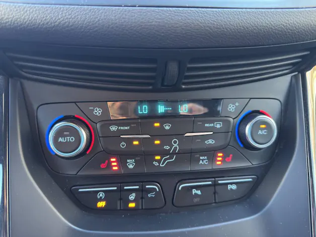 Ford Kuga 2.0 EcoB 240 ST-Line