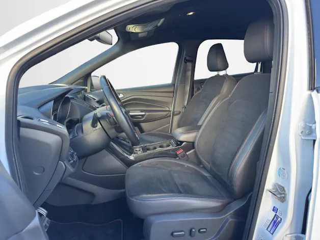 Ford Kuga 2.0 EcoB 240 ST-Line