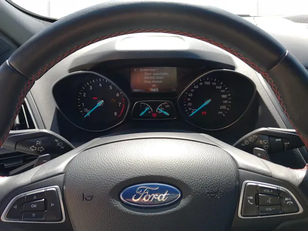 Ford Kuga 2.0 EcoB 240 PS ST-Line
