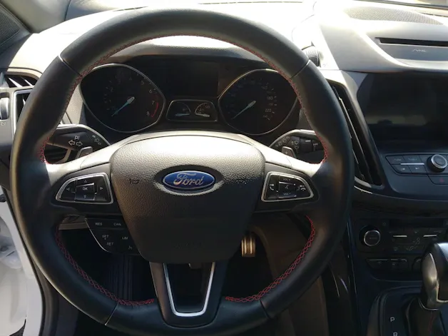 Ford Kuga 2.0 EcoB 240 PS ST-Line