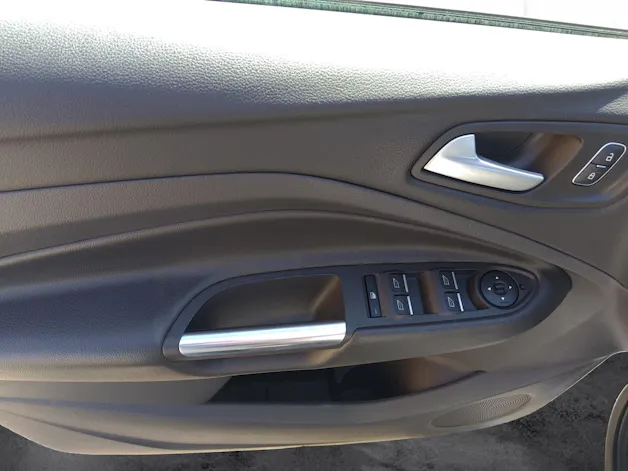 Ford Kuga 2.0 EcoB 240 PS ST-Line