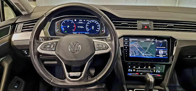 VW Passat 2.0 TDI BMT Elegance 4Motion DSG