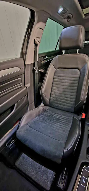 VW Passat 2.0 TDI BMT Elegance 4Motion DSG