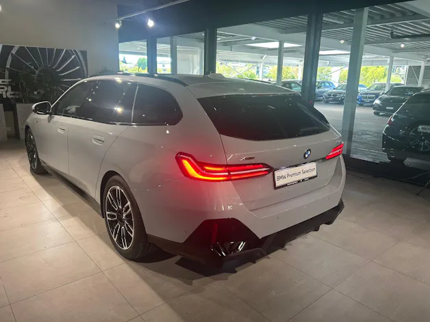 BMW 520d xDrive 48V Touring M Sport Steptronic