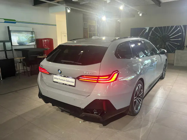 BMW 520d xDrive 48V Touring M Sport Steptronic