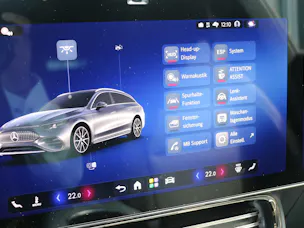 Mercedes-Benz CLA 350 4matic Shooting Brake with EQ-Technology