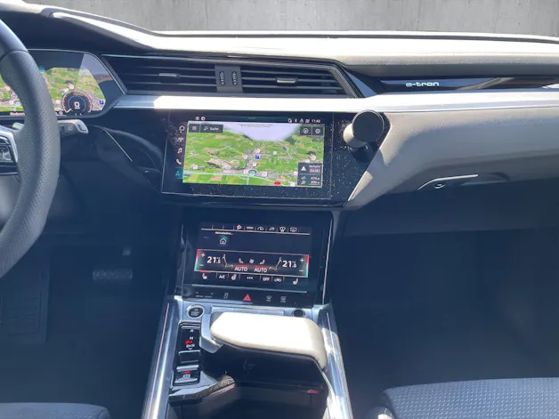 Audi e-tron 55 S Line Black Edition quattro