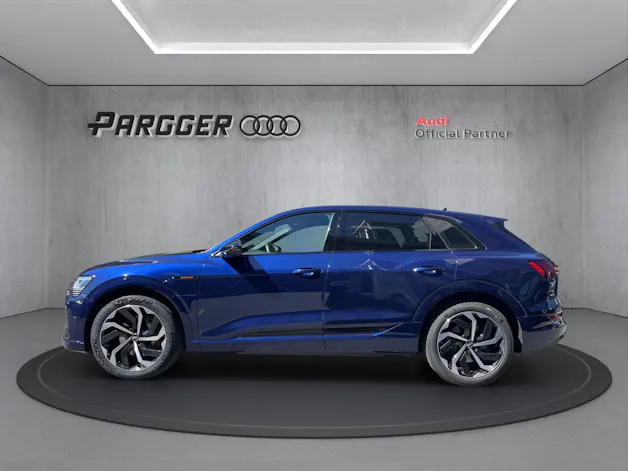 Audi e-tron 55 S Line Black Edition quattro