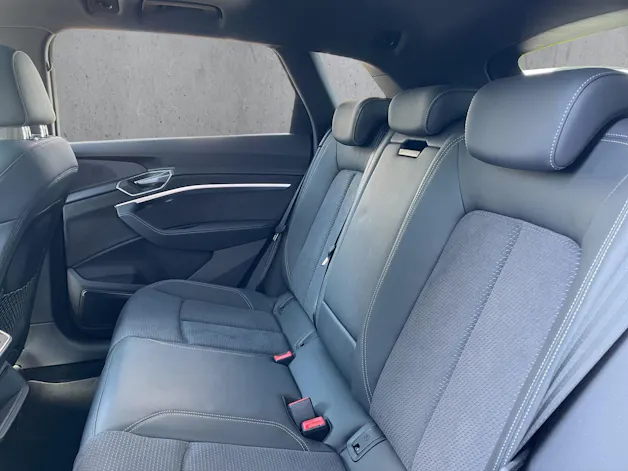Audi e-tron 55 S Line Black Edition quattro