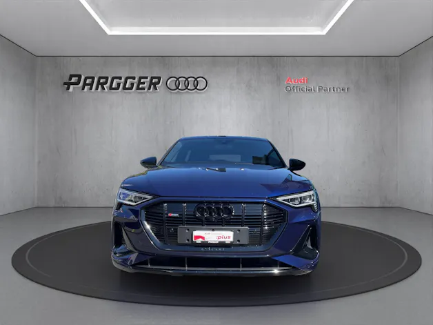 Audi e-tron 55 S Line Black Edition quattro