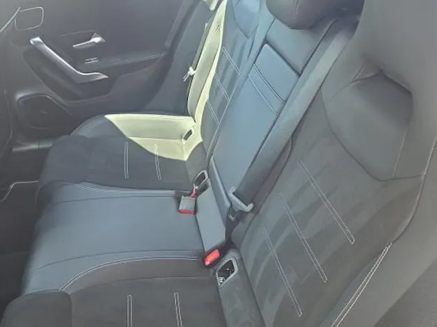 Mercedes-Benz A 250 AMG Line 4Matic