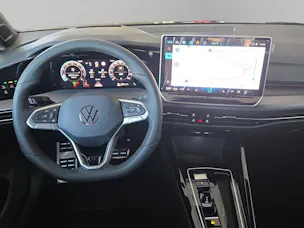 VW Golf 2.0 TSI R-Line DSG 4 Motion