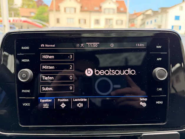 VW T-Roc R 4MOTION BLACK STYLE *** PANORAMAGLASDACH & VIELES MEHR ***