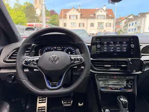 VW T-Roc R 4MOTION BLACK STYLE *** PANORAMAGLASDACH & VIELES MEHR ***