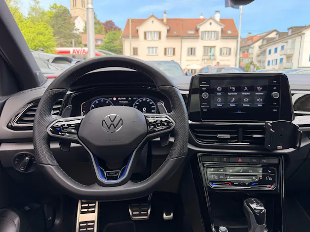 VW T-Roc R 4MOTION BLACK STYLE *** PANORAMAGLASDACH & VIELES MEHR ***